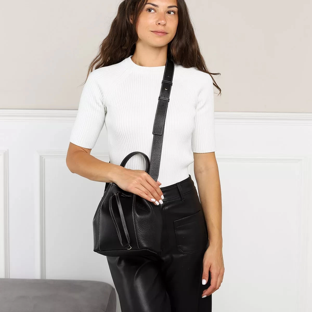 Furla Vitello Roma Eracle Nero Bucket Bag – Bild 2