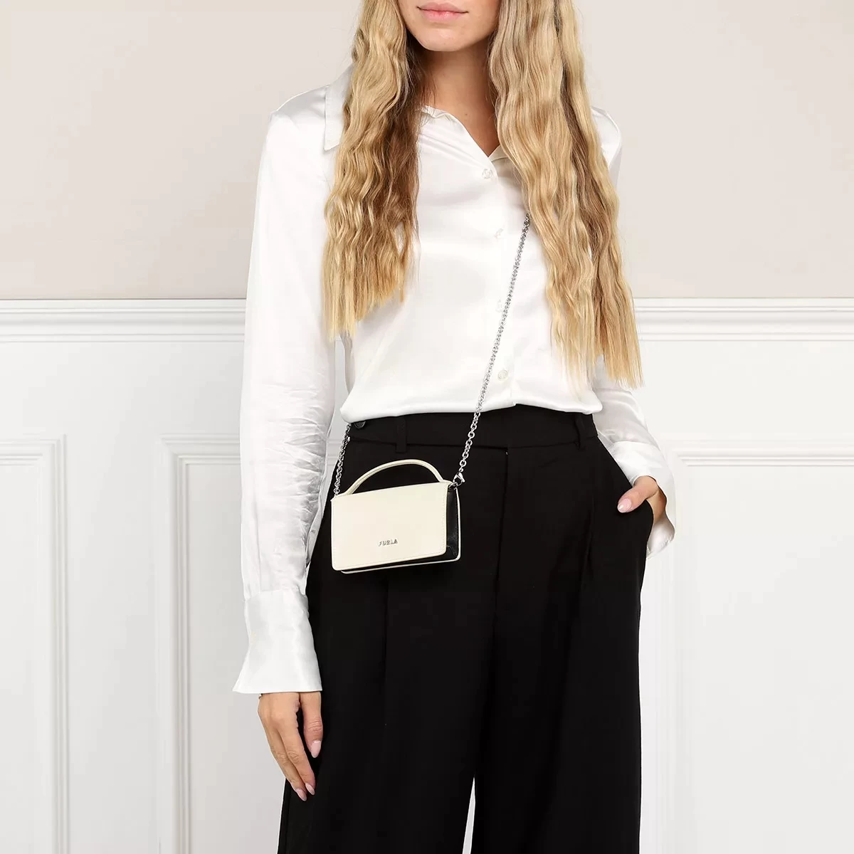 Furla Splendida Micro Bag White Cotton+Nero Mikrotasche – Bild 2