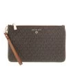 MICHAEL Michael Kors Jet Set Charm Large Tz Wristlet Brn/Acorn Wristlet