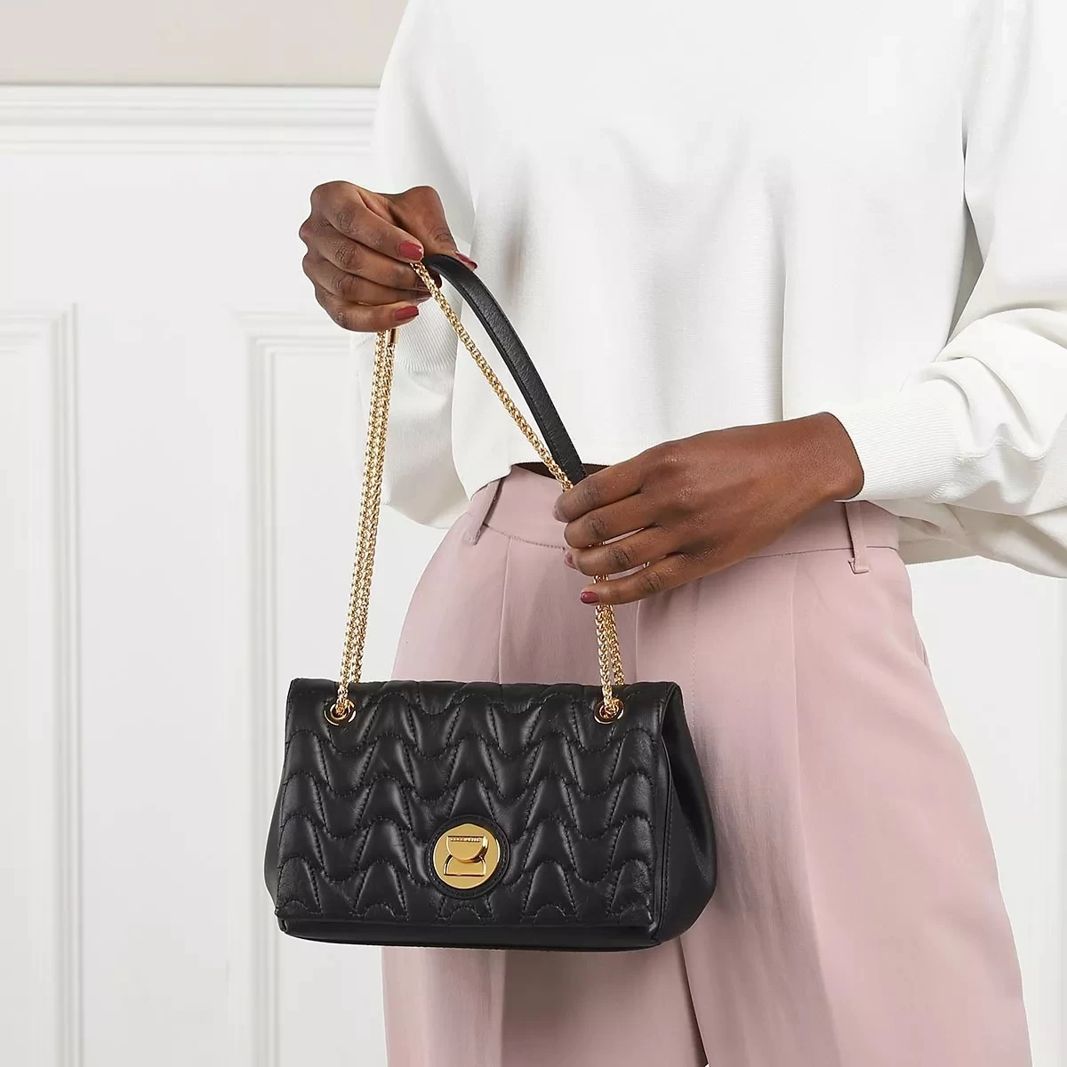 Coccinelle Liya Matelasse Noir Satchel – Bild 3