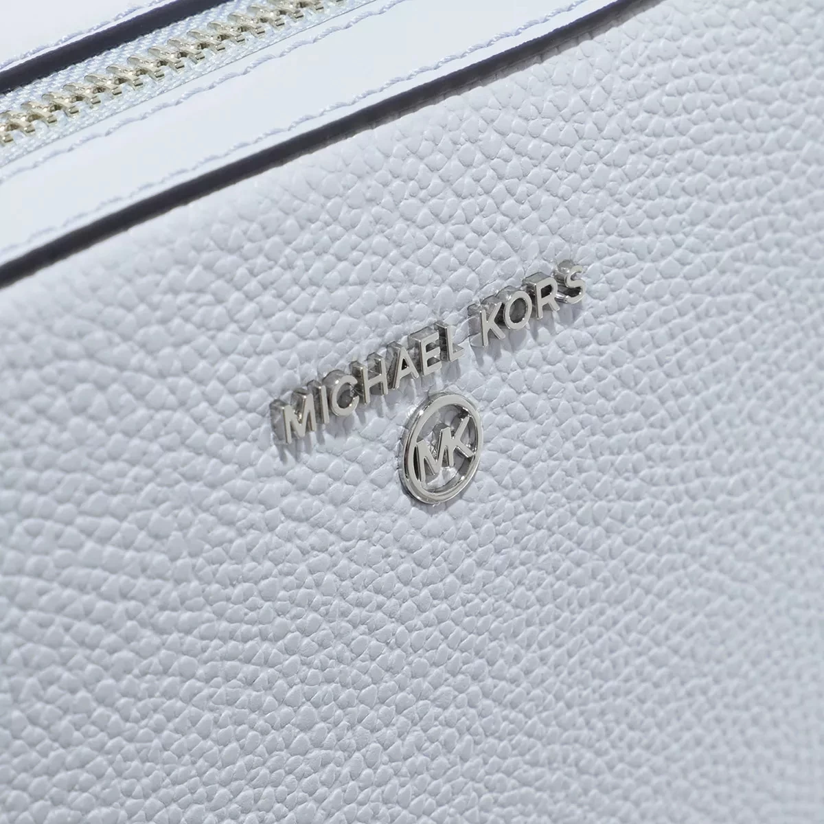 MICHAEL Michael Kors Medium Crossbody Soft Sky Camera Bag – Bild 5