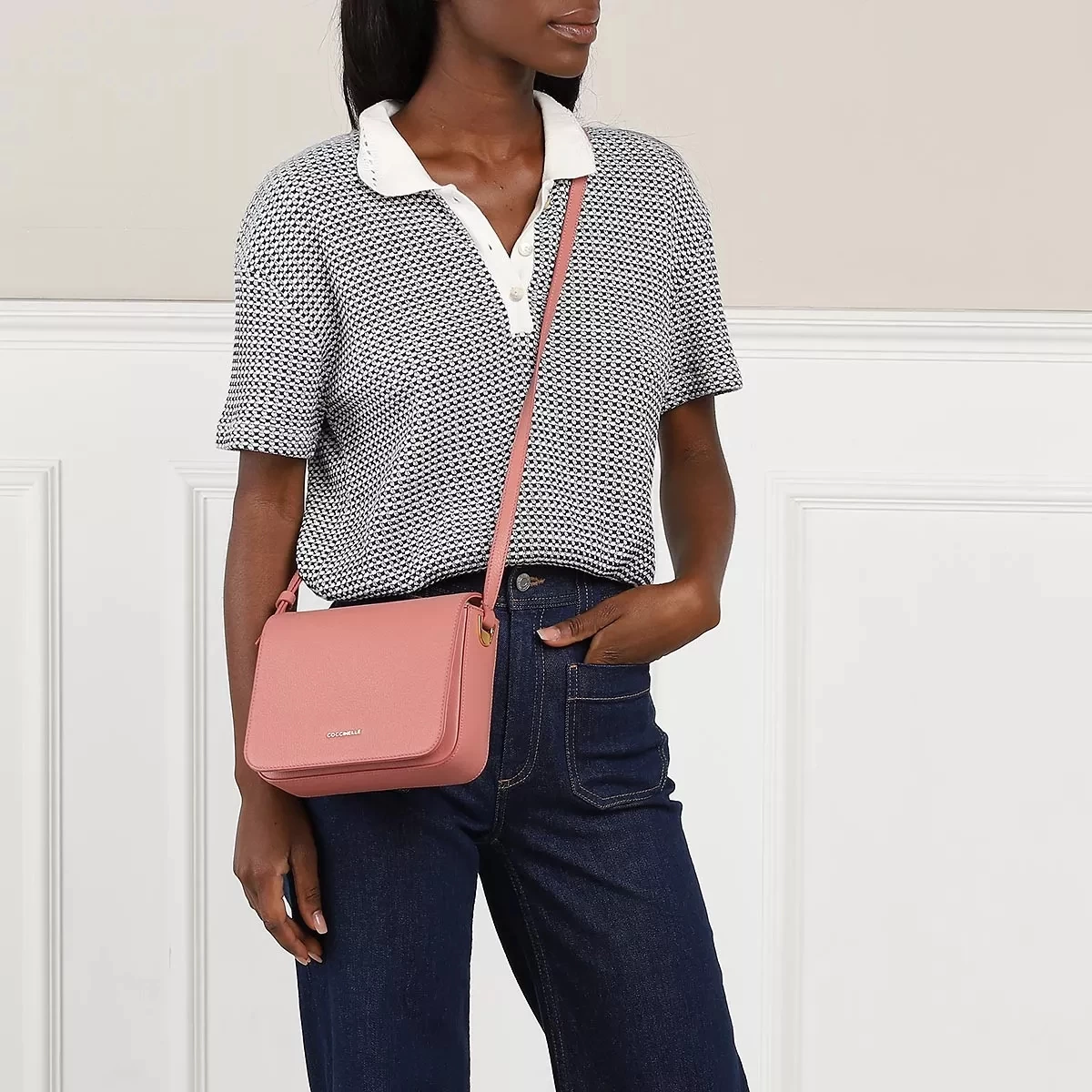 Coccinelle Lea Camelia Crossbody Bag – Bild 2