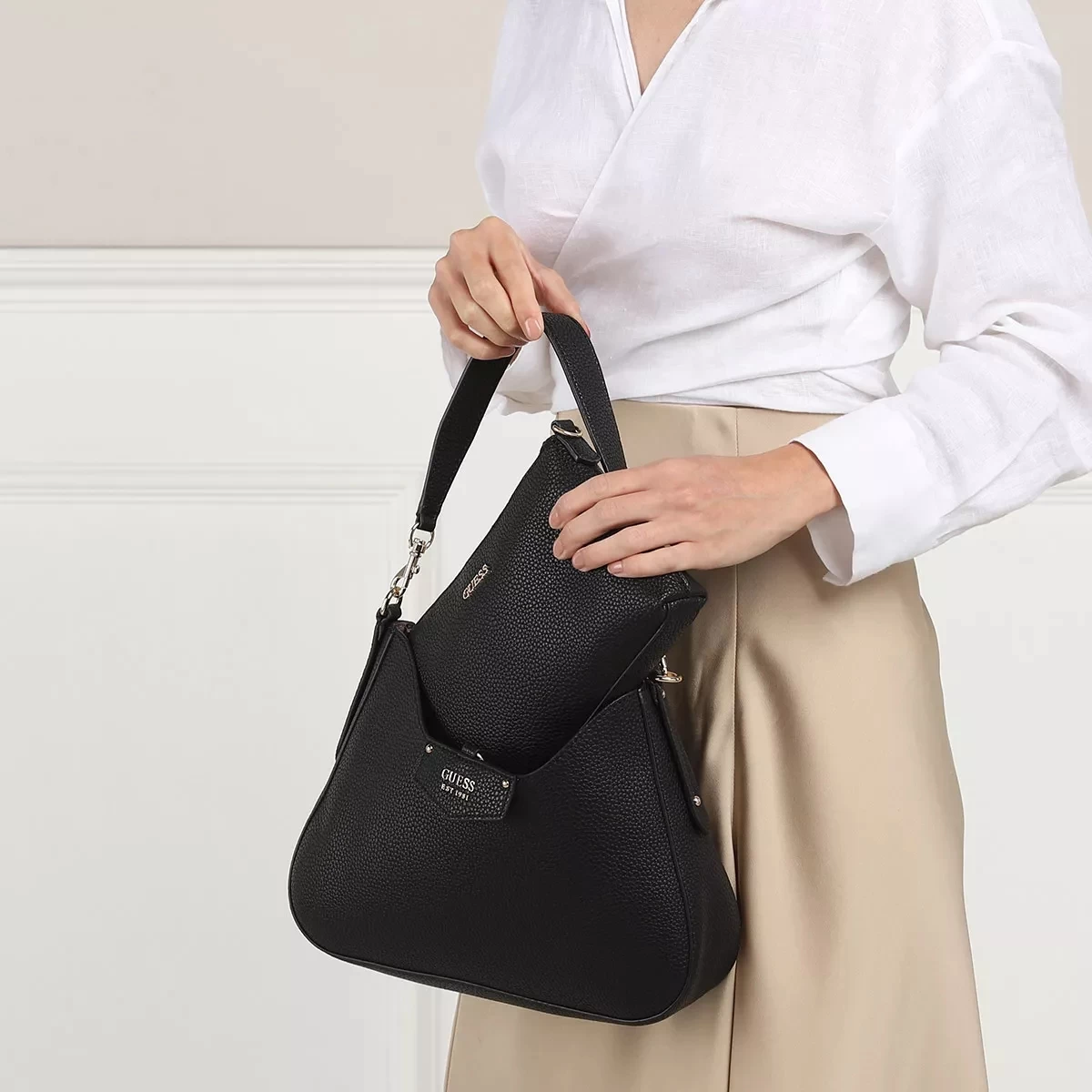 Guess Eco Brenton Hobo Black Hobo Bag – Bild 2