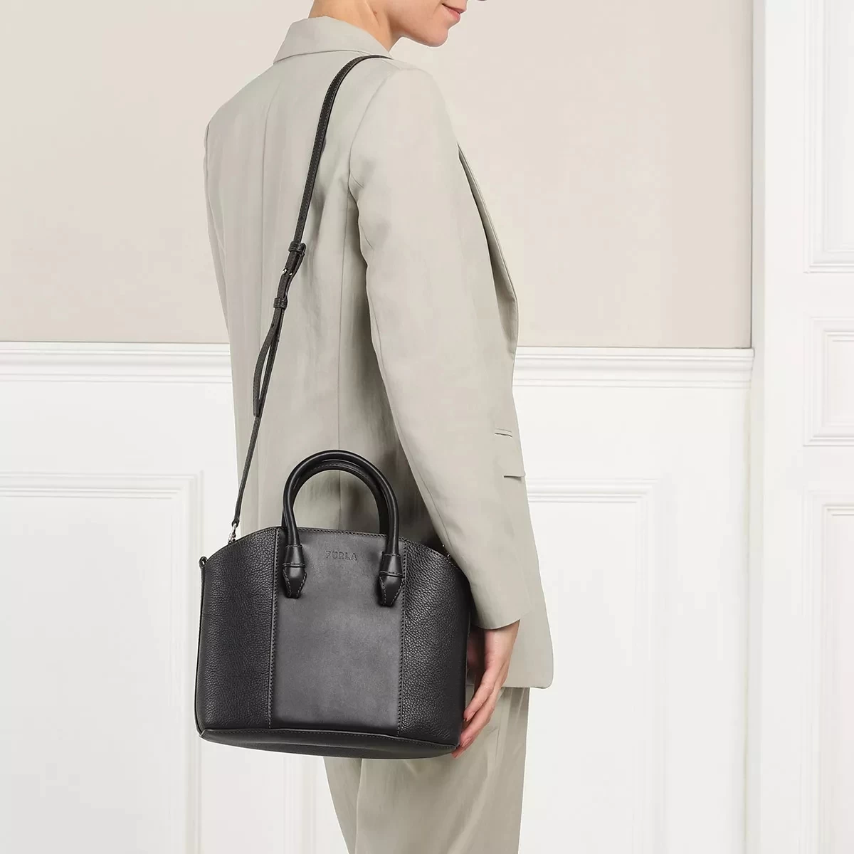 FURLA MIASTELLA M TOTE Nero Tote – Bild 2