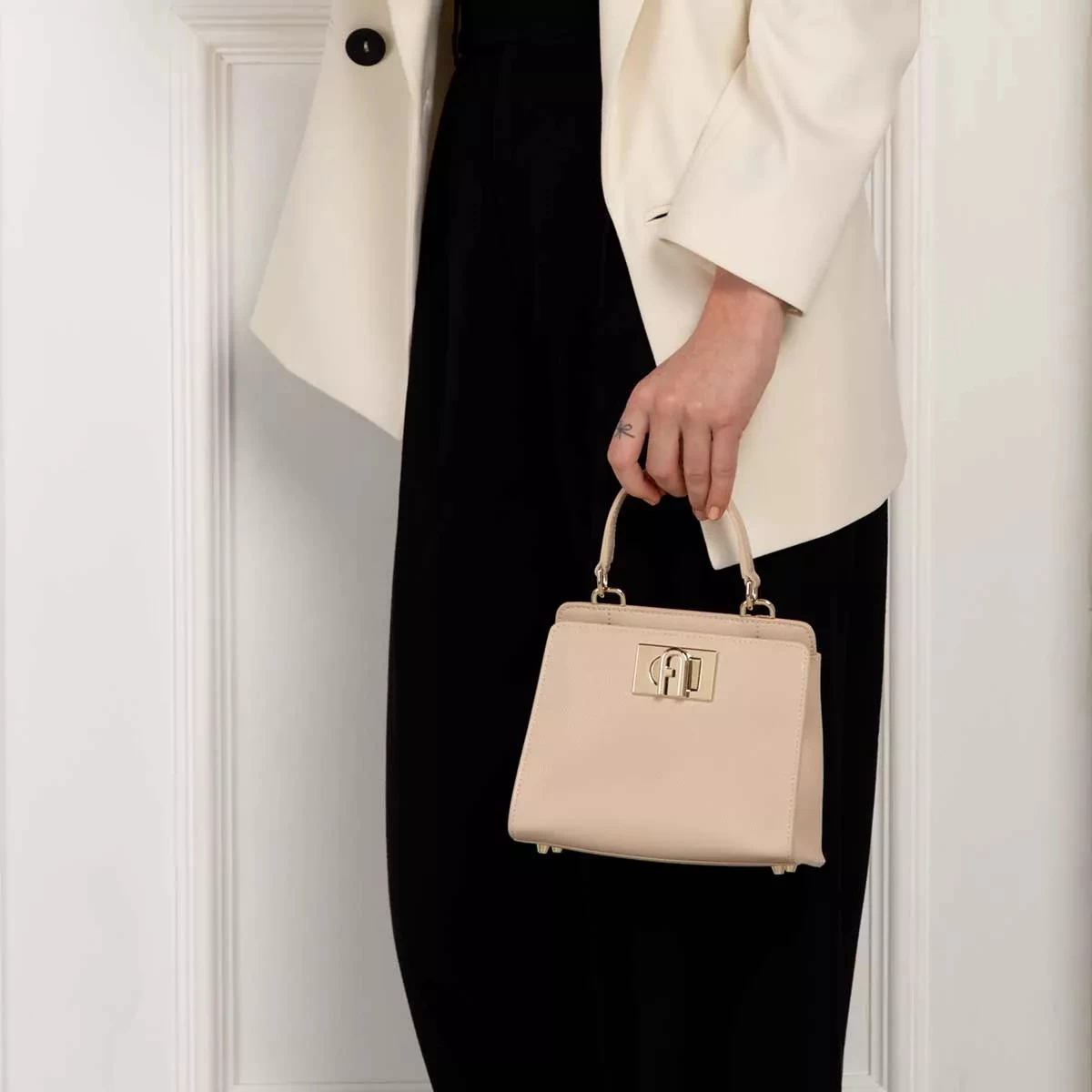 FURLA 1927 MINI TOP HANDLE 19 Ballerina I Minitasche – Bild 3