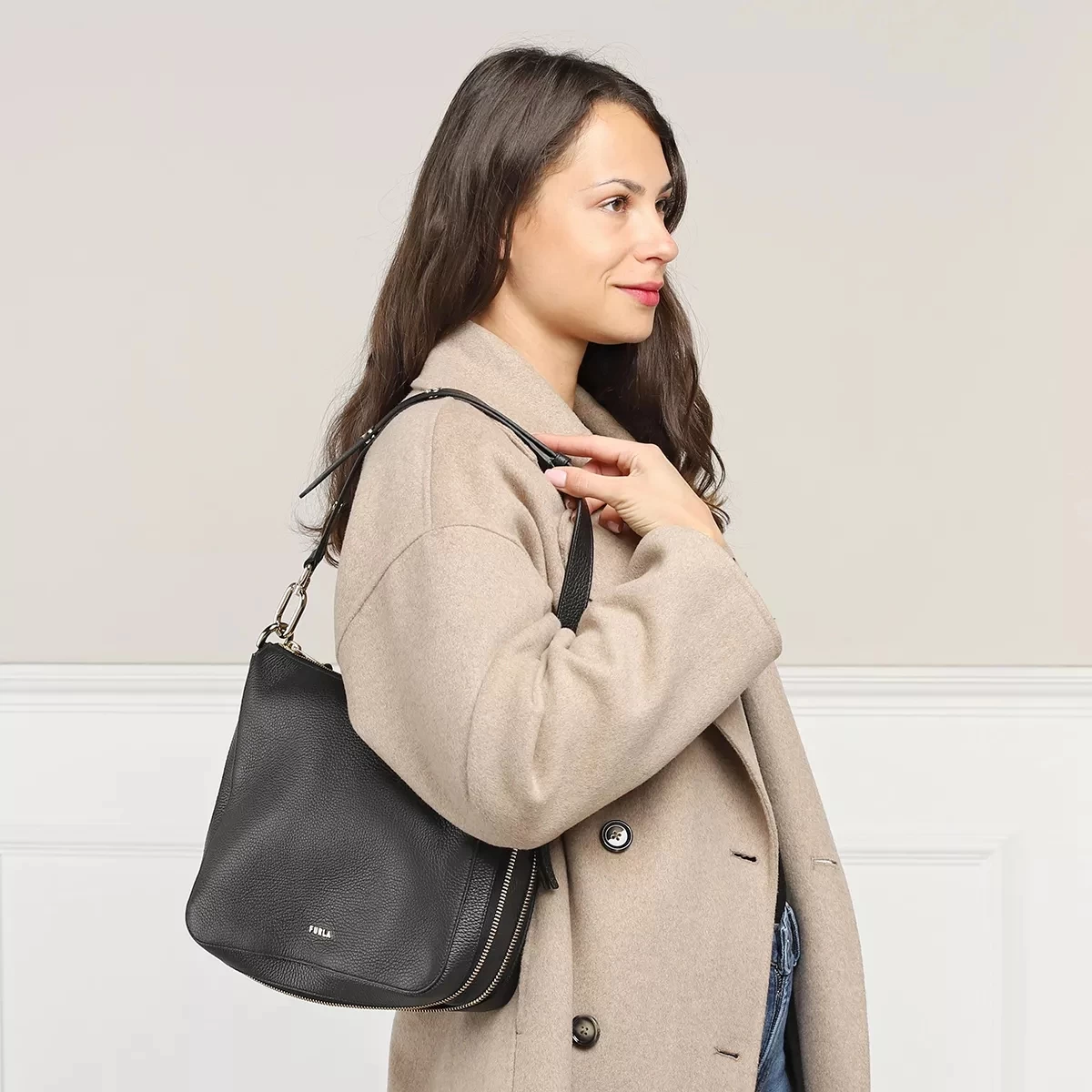 FURLA SKYE M HOBO Nero Hobo Bag – Bild 2