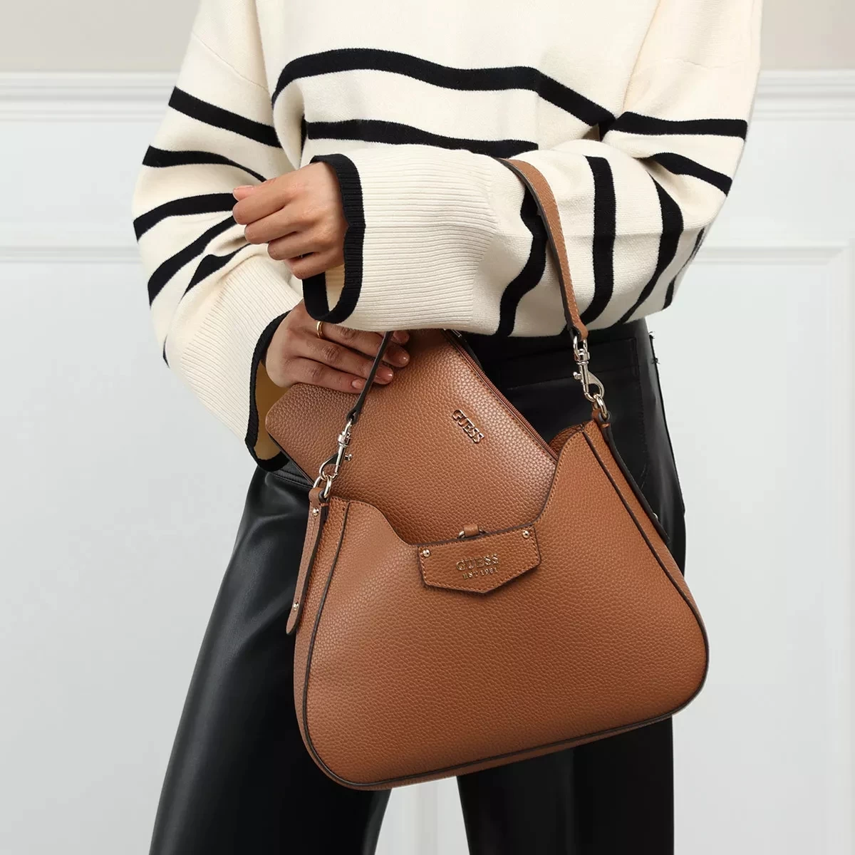 Guess Eco Brenton Hobo Caramel Hobo Bag – Bild 2