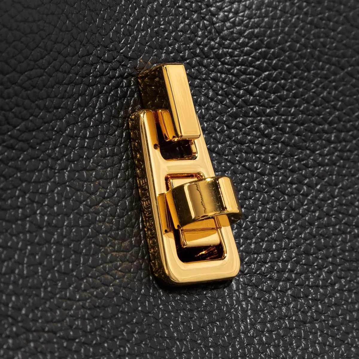 Coccinelle Magie Noir Shopper – Bild 4