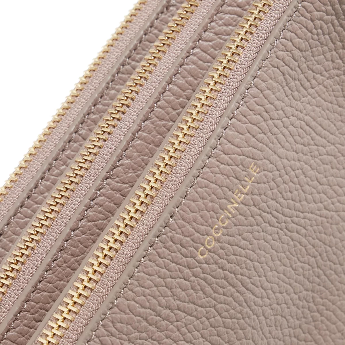 Coccinelle Trinity Warm Taupe Crossbody Bag – Bild 4