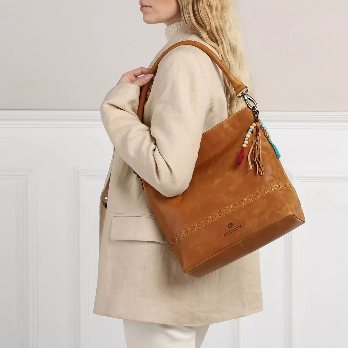 Friendship Camel Hobo Bag – Bild 3