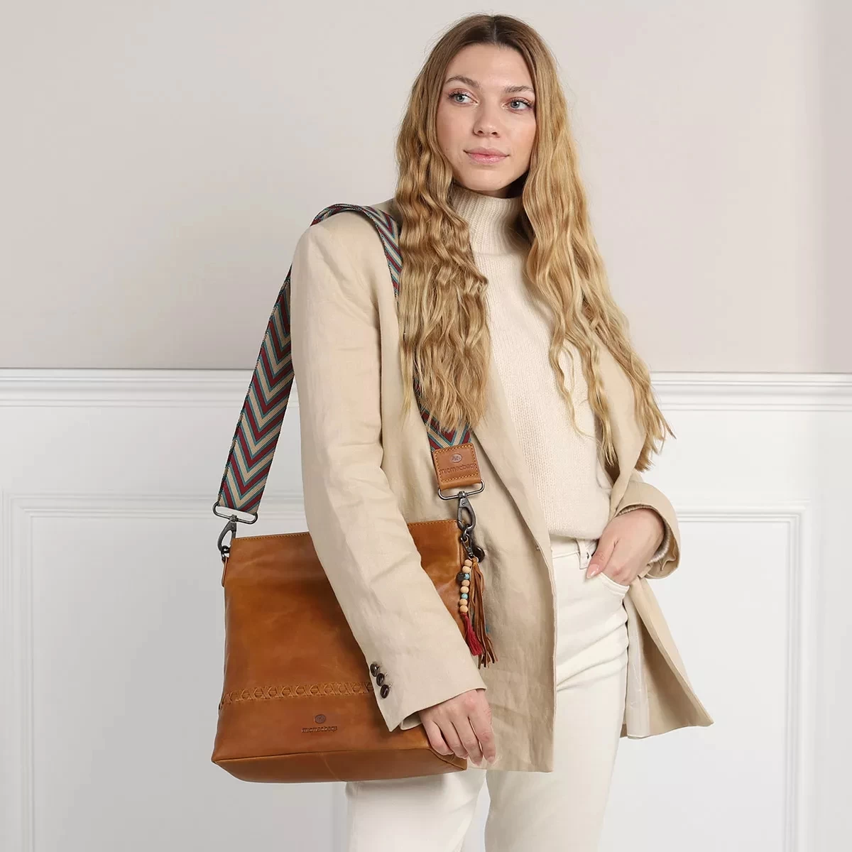 Friendship Camel Hobo Bag – Bild 4