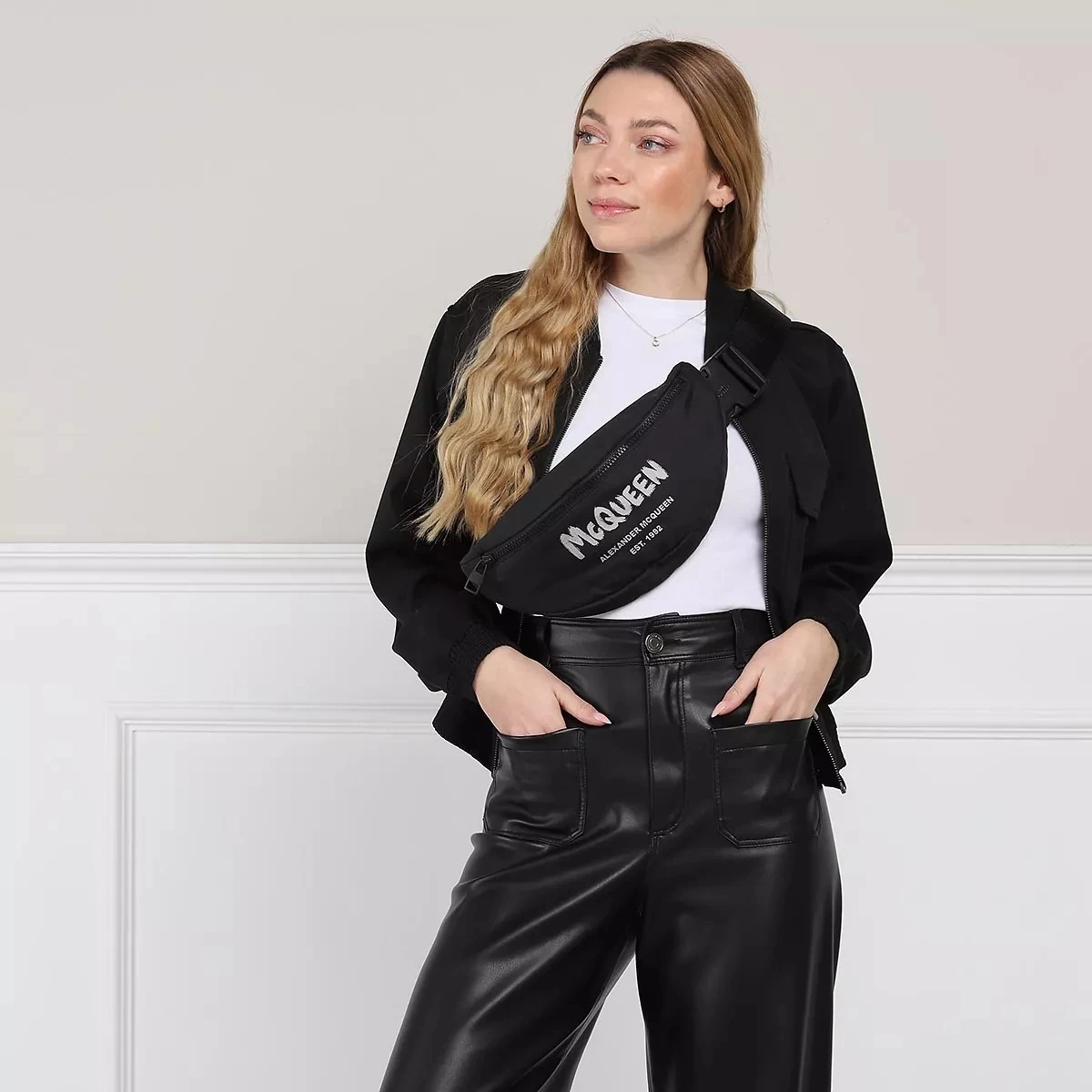 Alexander McQueen Graffiti Belt Bag Black / Off White Gürteltasche – Bild 2