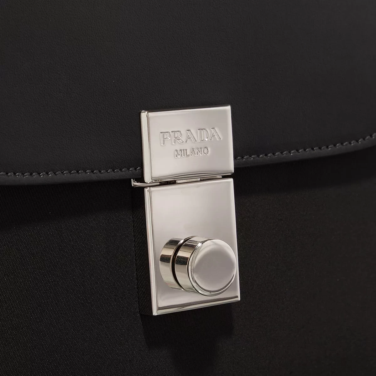 Prada Margit Nylon And Leather Shoulder Bag Black Messenger Bag – Bild 5