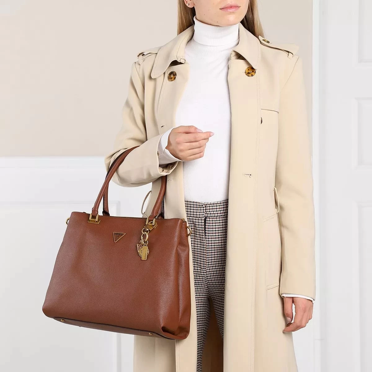 Guess Destiny Society Carryall Cognac Tote – Bild 2