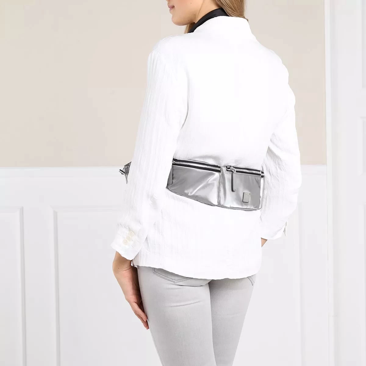 MCM Jemison Crossbody Mini Metallic Silver Crossbody Bag – Bild 3