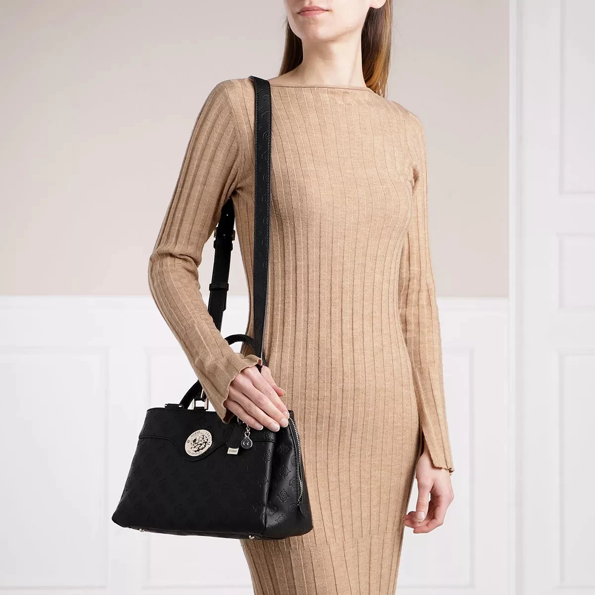 Guess Dayane Girlfriend Satchel Black Tote – Bild 2