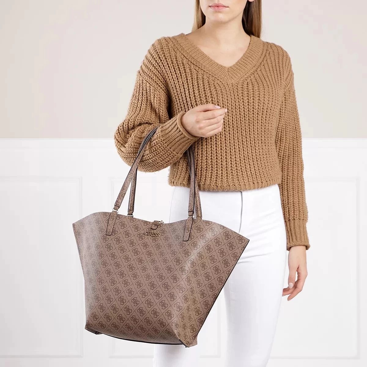 Guess Alby Toggle Tote Latte Logo Shopper – Bild 4